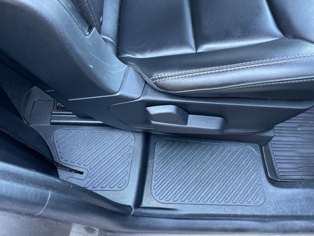 Used 2021 Ford Explorer XLT w/ Equipment Group 202A RWD image 56