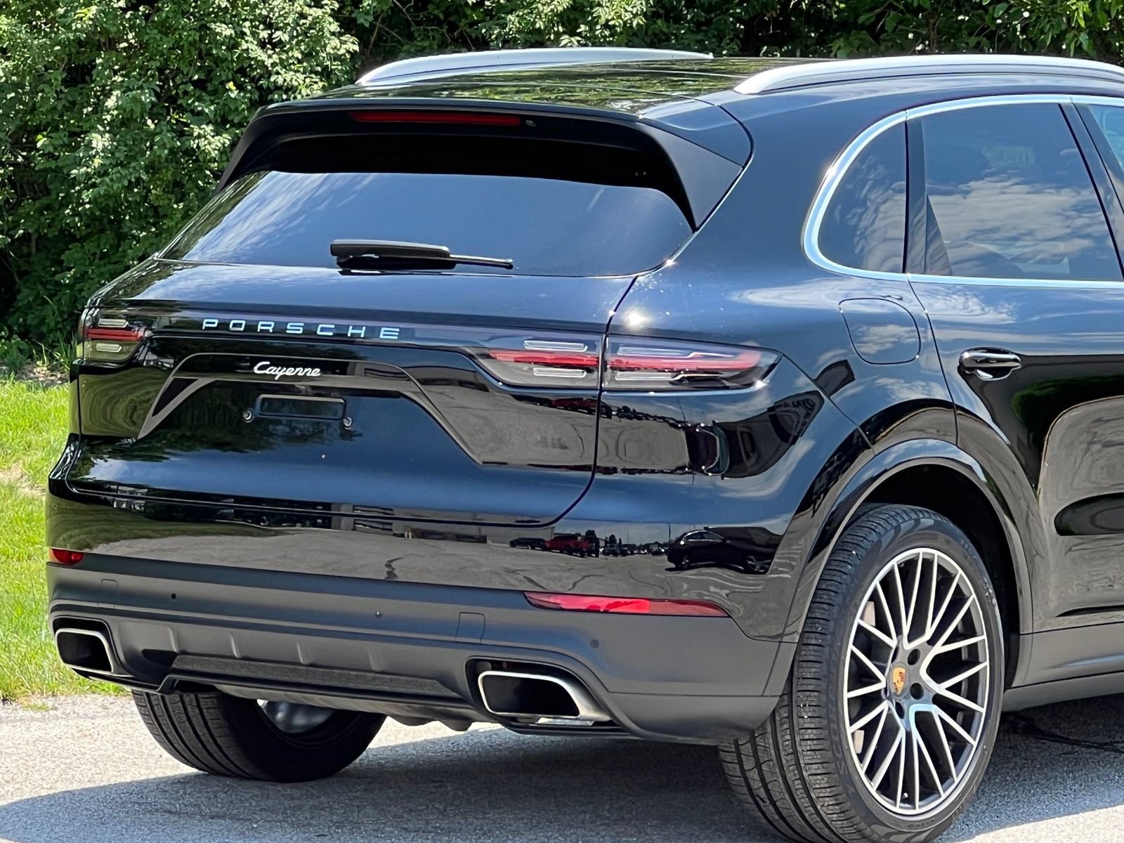 Certified 2020 Porsche Cayenne AWD/4WD image 9