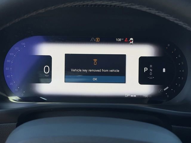 Used 2025 Volvo XC40 B5 Core image 26