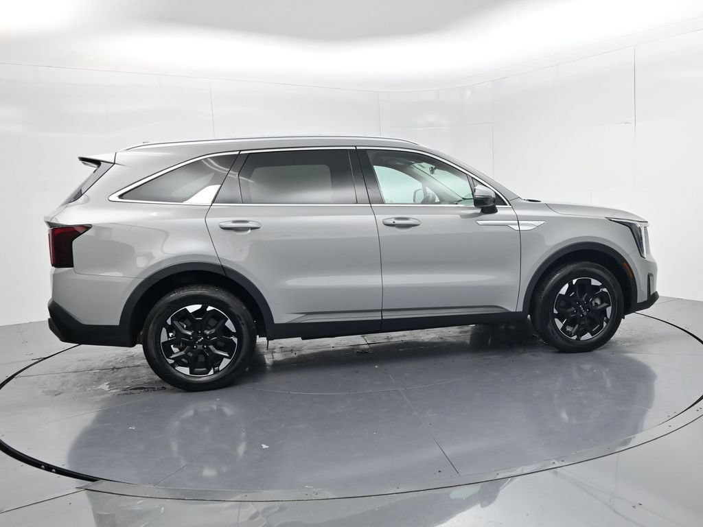 Used 2026 Kia Sorento S AWD/4WD image 8