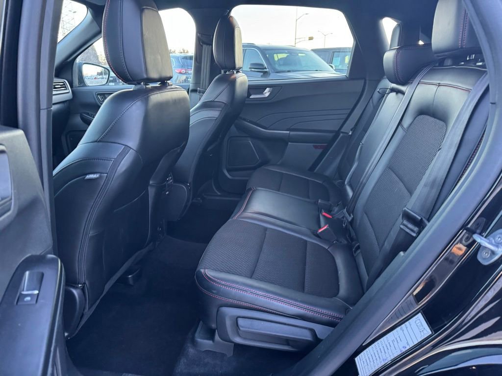 Used 2025 Ford Escape ST-Line image 22