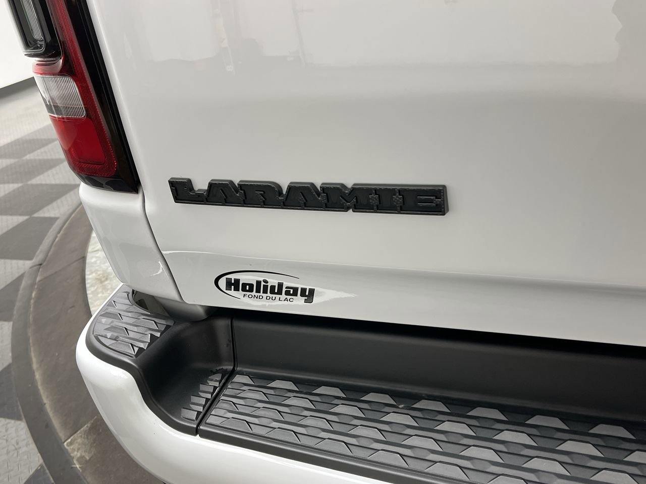 Used 2021 RAM 1500 Laramie w/ Night Edition AWD/4WD image 35