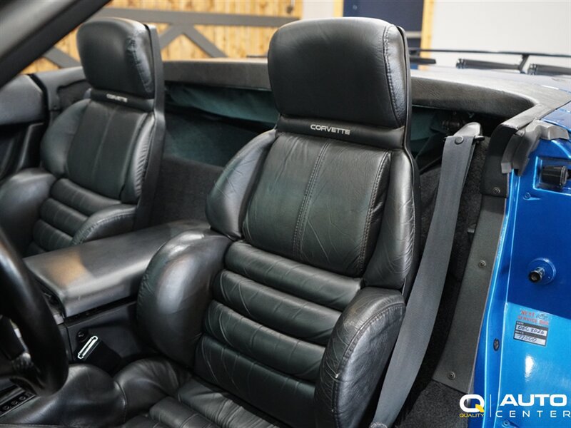 Used 1991 Chevrolet Corvette Convertible RWD image 20