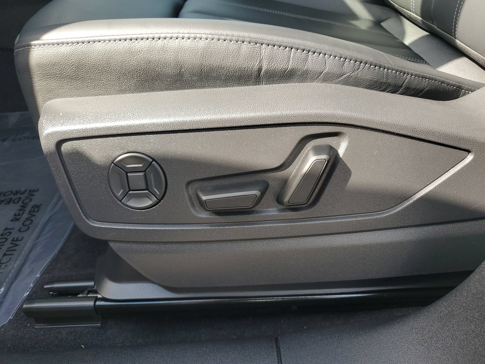 Used 2025 Audi Q5 Premium Plus w/ Premium Plus AWD/4WD image 22