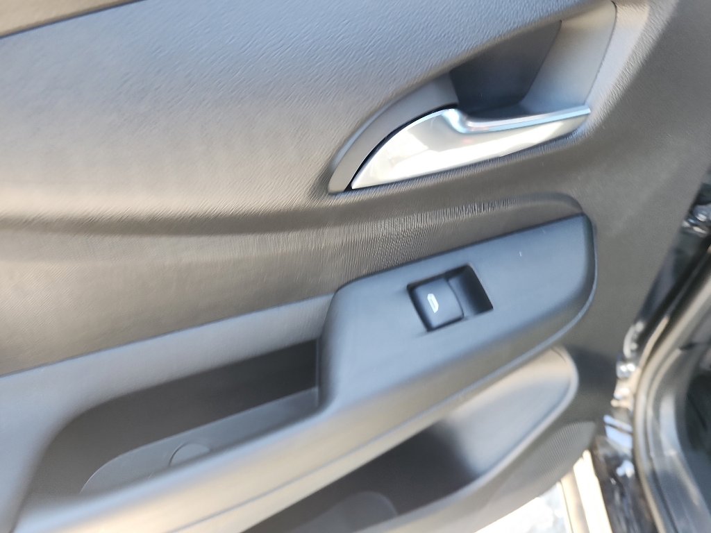 Used 2025 Buick Envista Sport Touring w/ Convenience I Package image 14