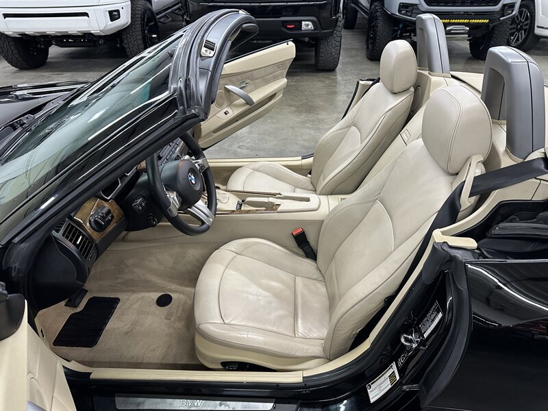 Used 2006 BMW Z4 3.0i RWD image 14