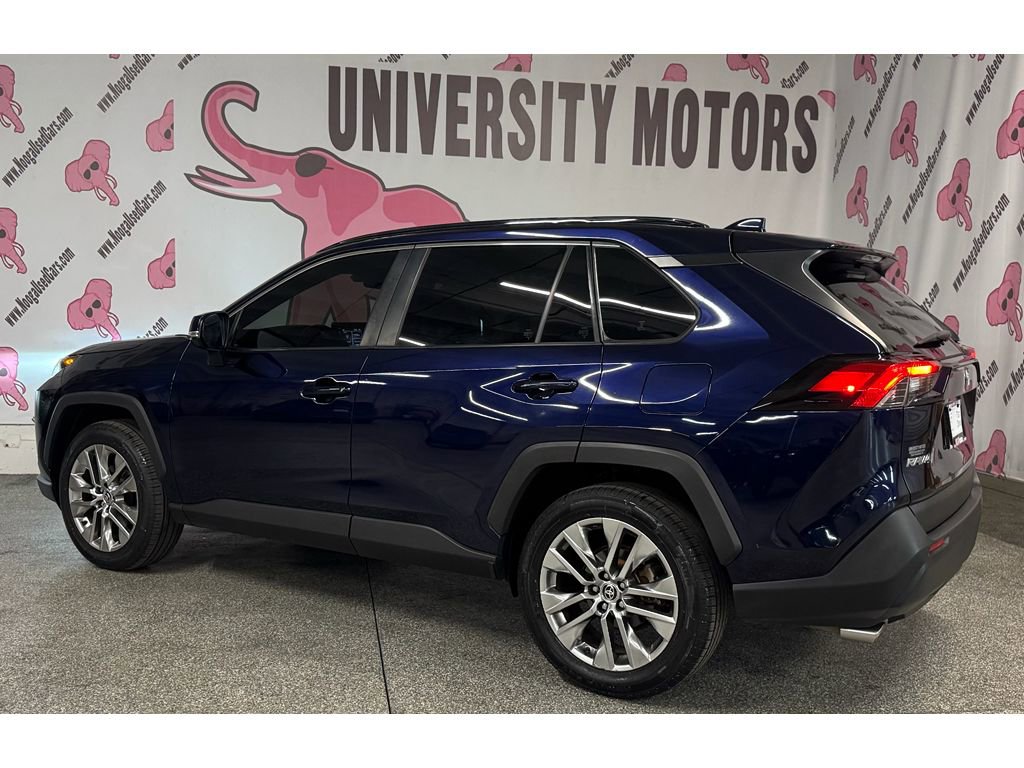 Used 2020 Toyota RAV4 XLE Premium image 13