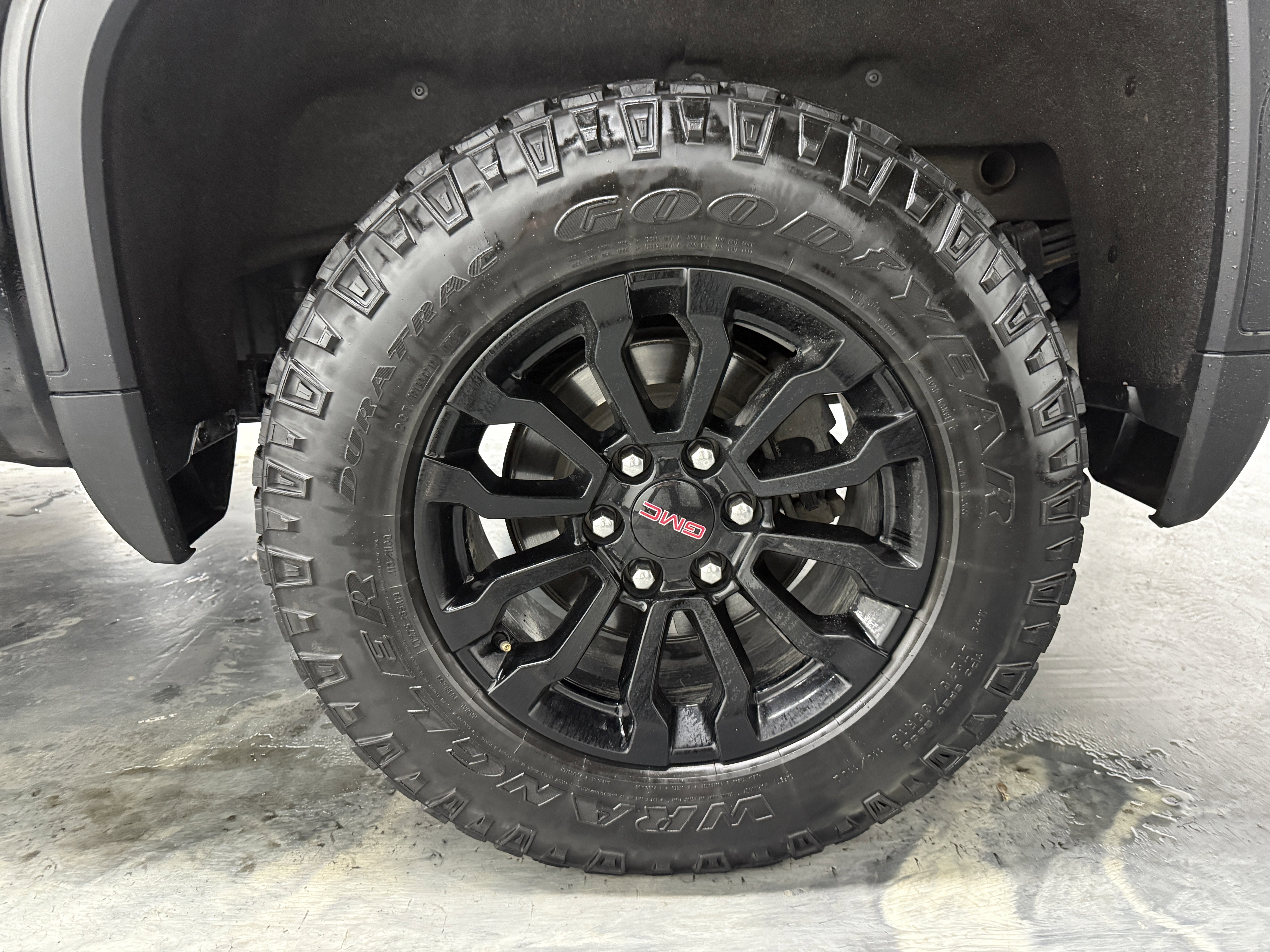 Used 2022 GMC Sierra 1500 AT4X image 34