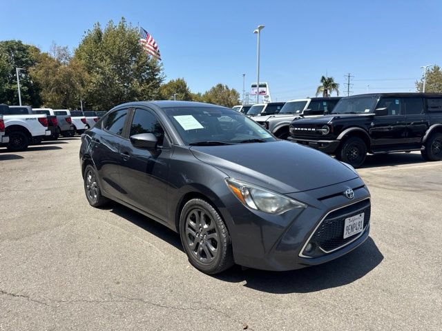 Used 2019 Toyota Yaris LE FWD image 5