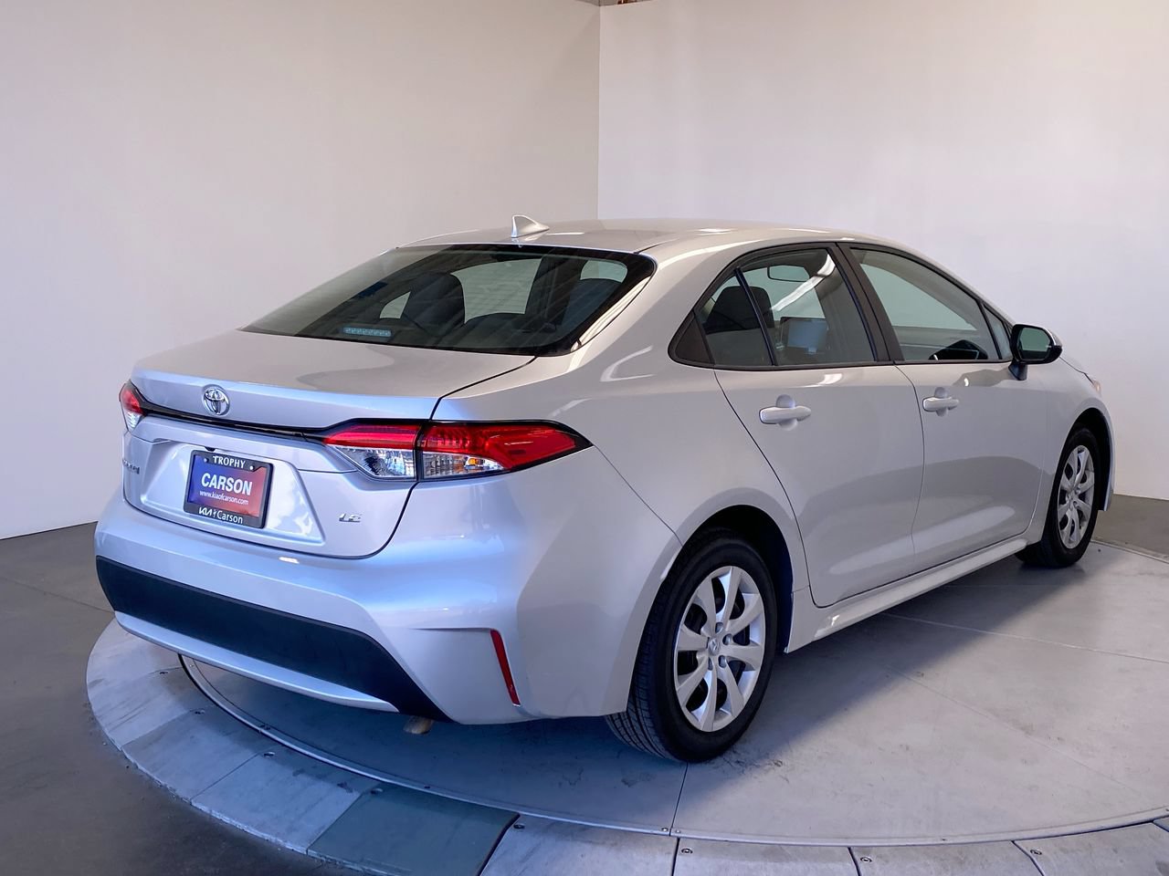 Used 2022 Toyota Corolla LE FWD image 5