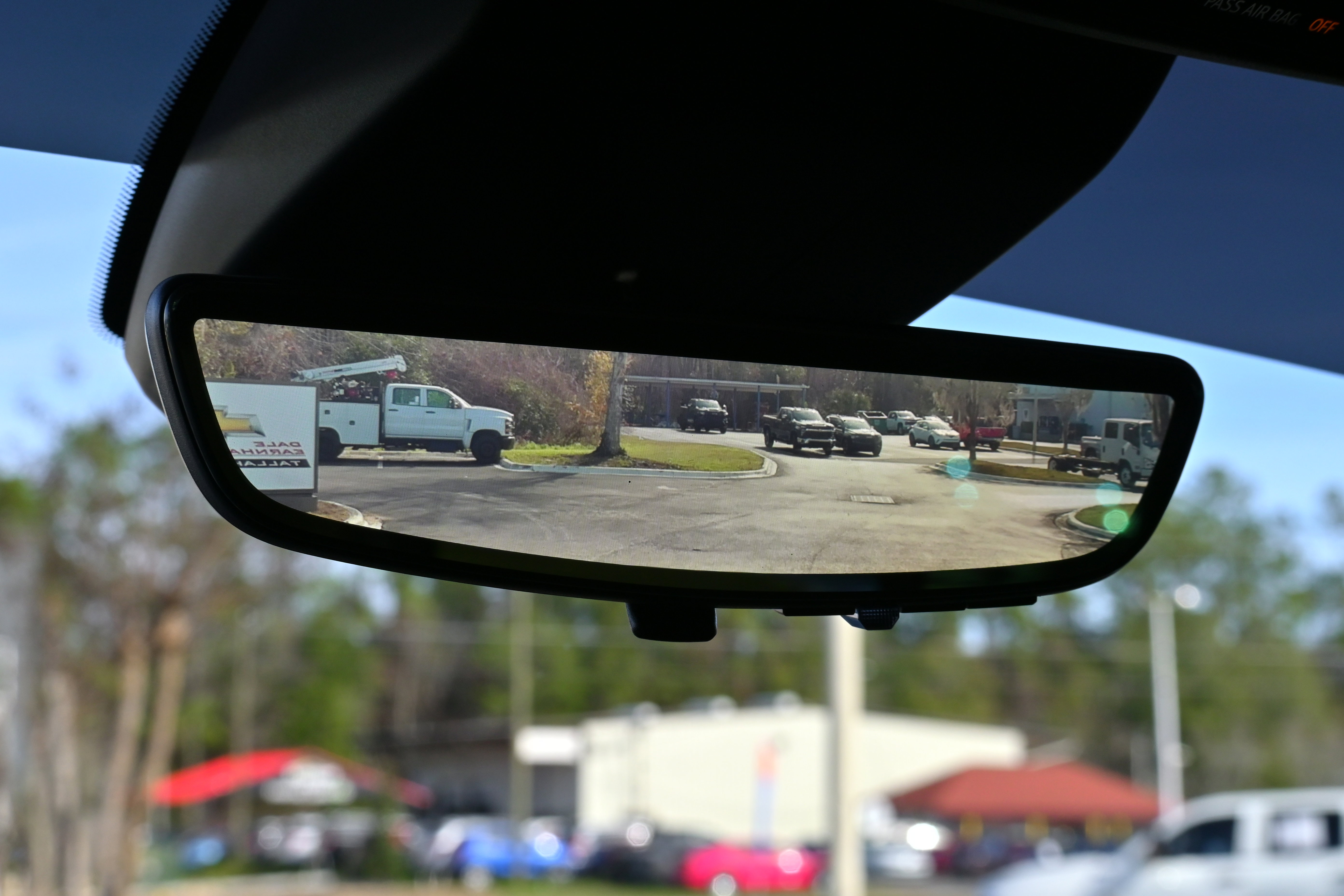 Used 2024 GMC Sierra 3500 Denali Ultimate image 32