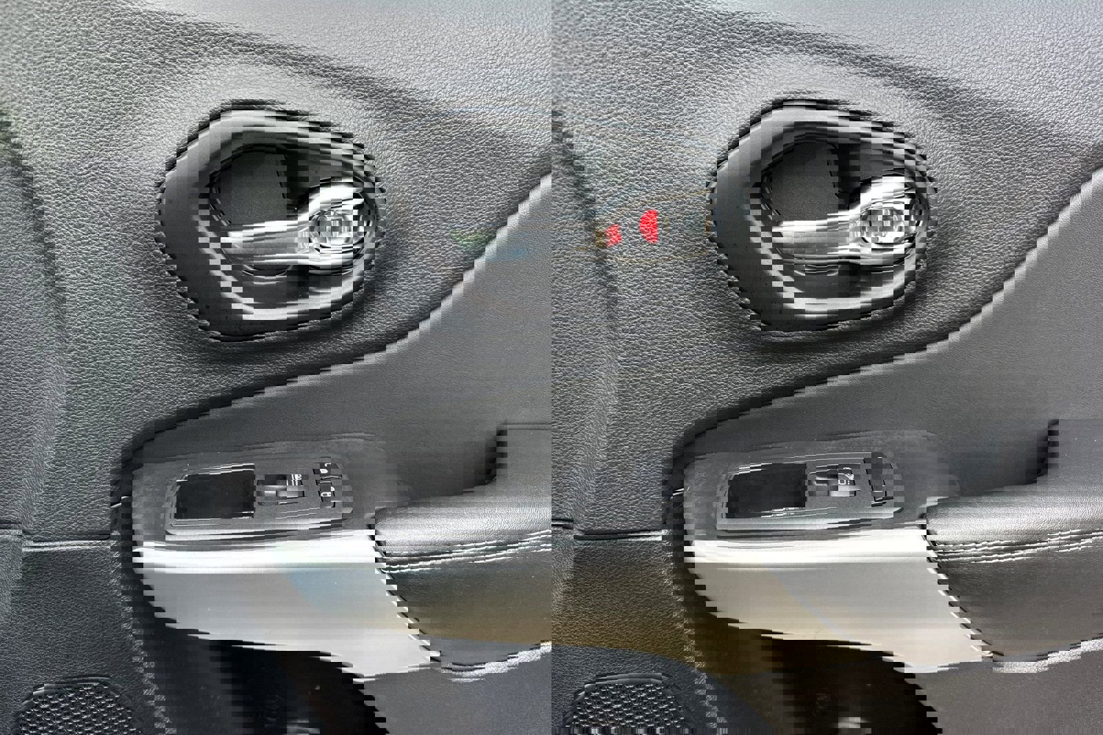 Used 2022 Jeep Cherokee Latitude image 20