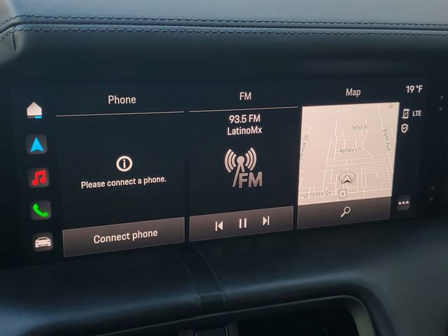 Used 2020 Porsche Taycan Turbo image 30