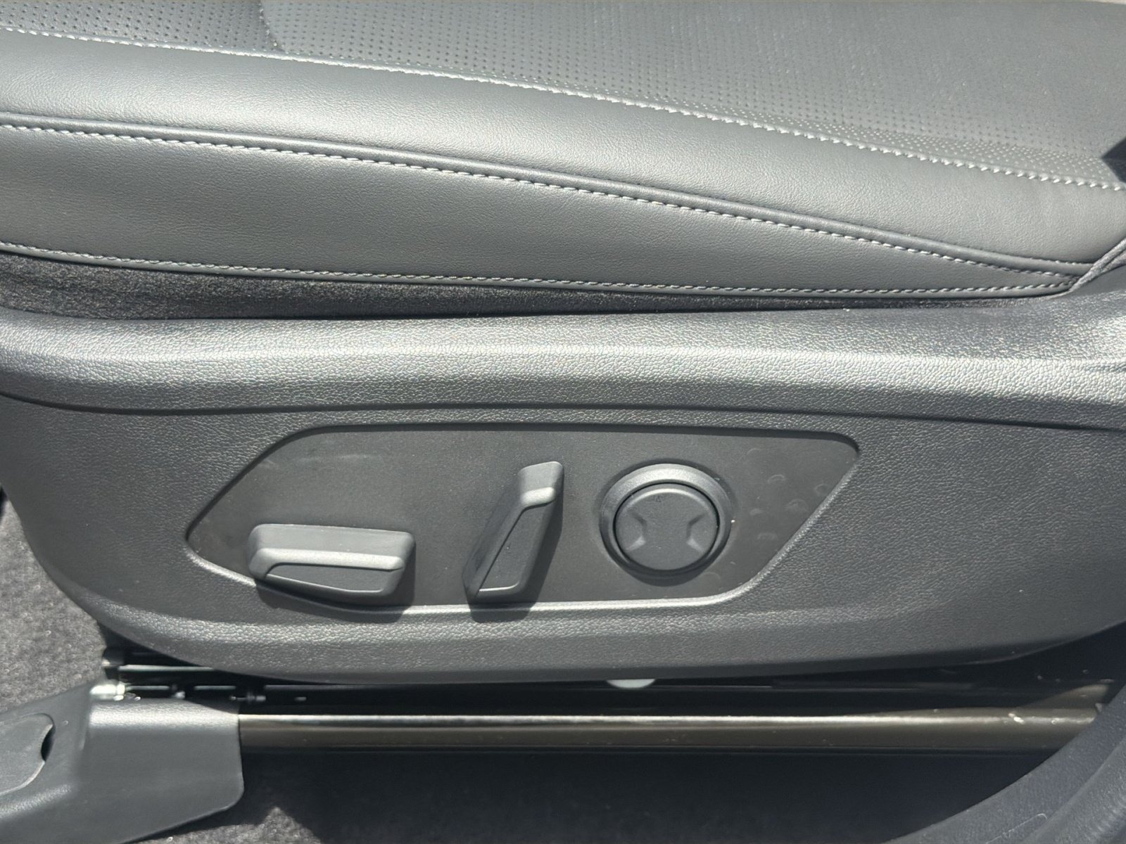 New 2026 Kia Sorento S FWD image 27