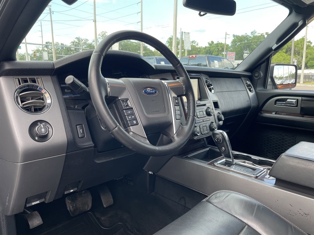 Used 2015 Ford Expedition Platinum AWD/4WD image 15