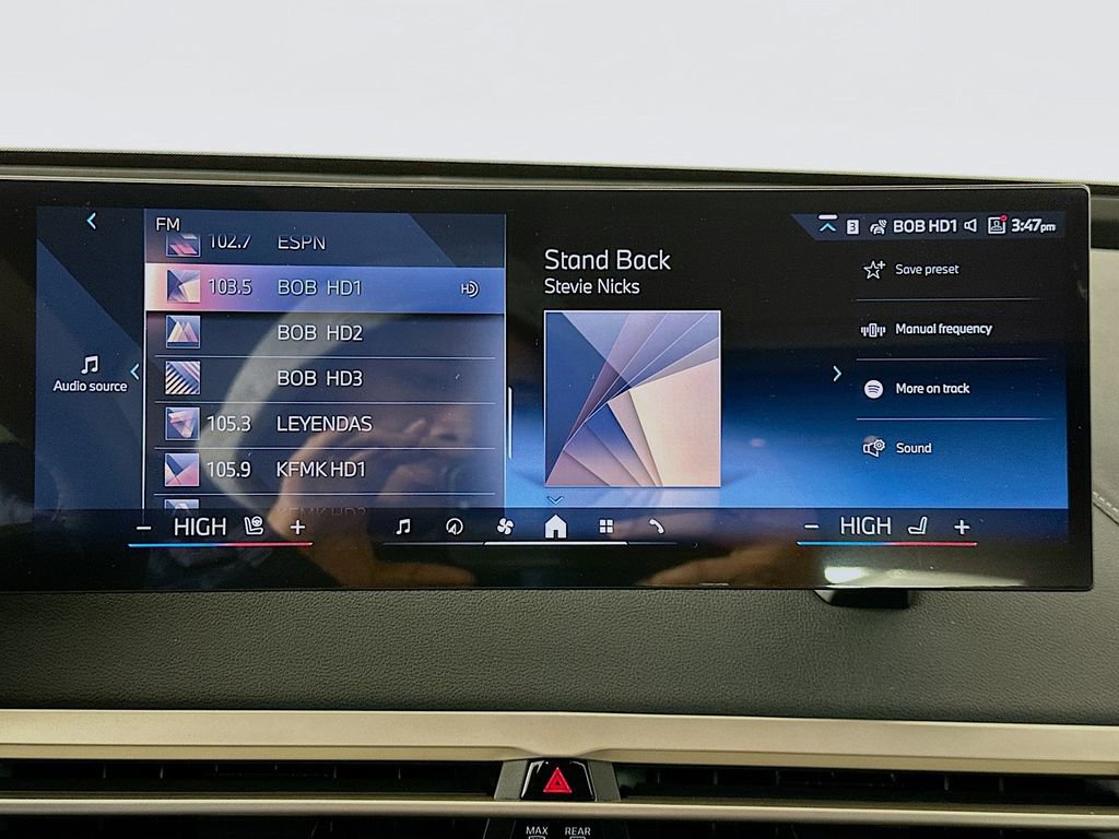 Used 2026 BMW iX xDrive60 image 11