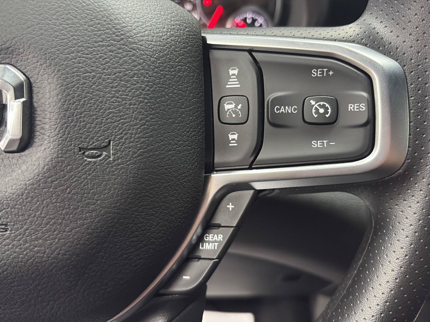 New 2026 RAM 1500 Express AWD/4WD image 11