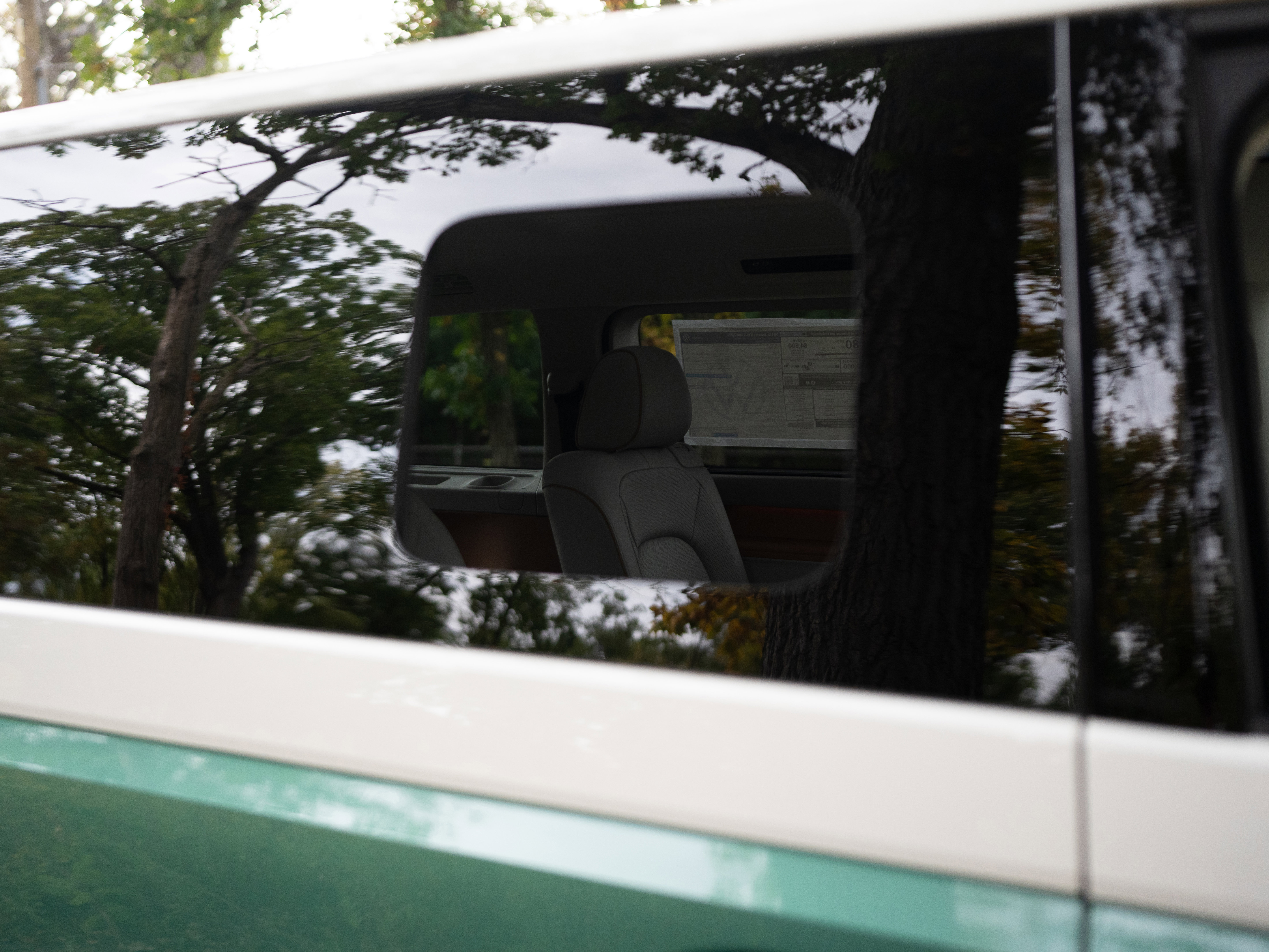 New 2025 Volkswagen ID. Buzz Pro S Plus image 12