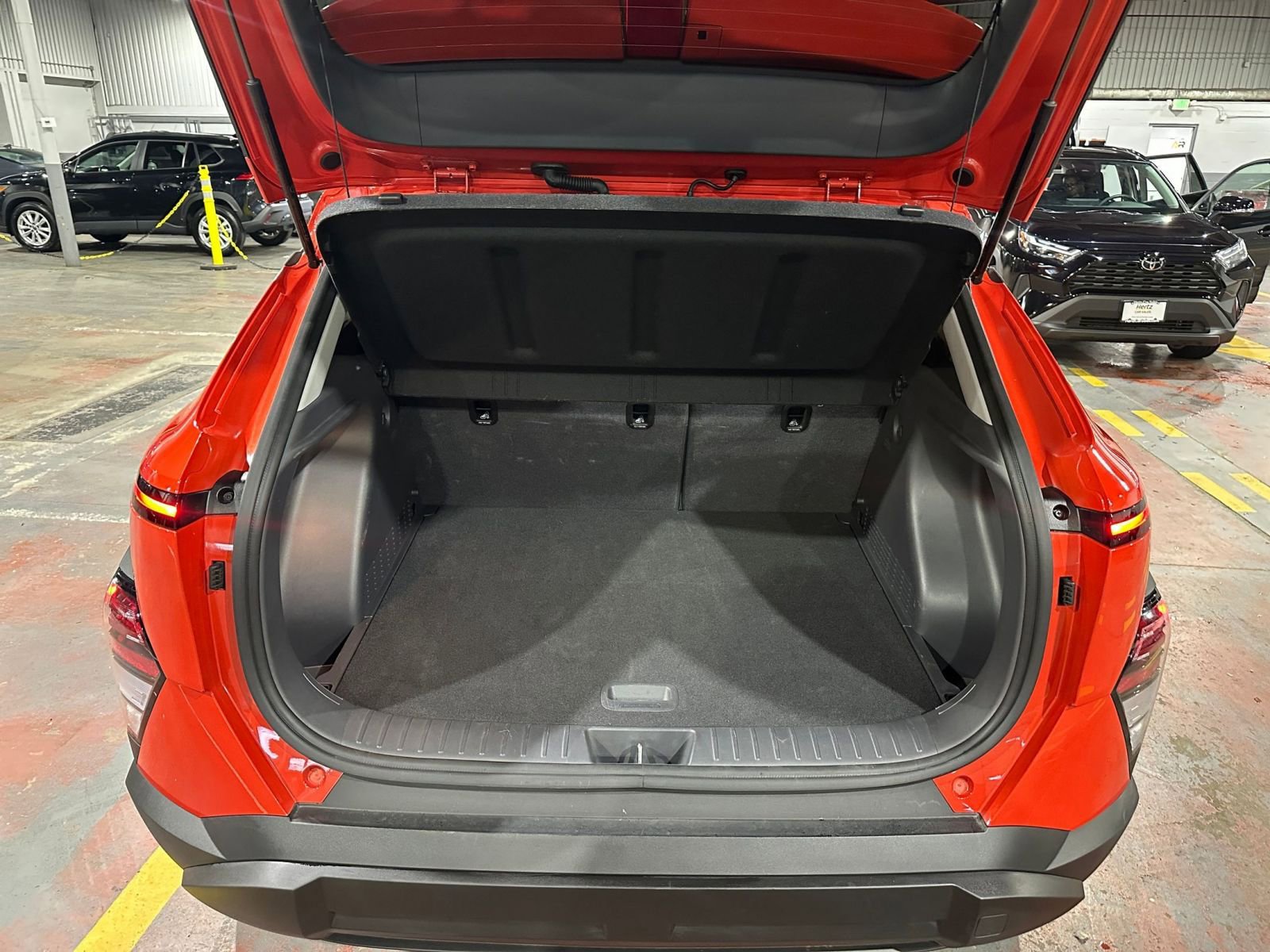 Used 2025 Hyundai Kona SEL image 31