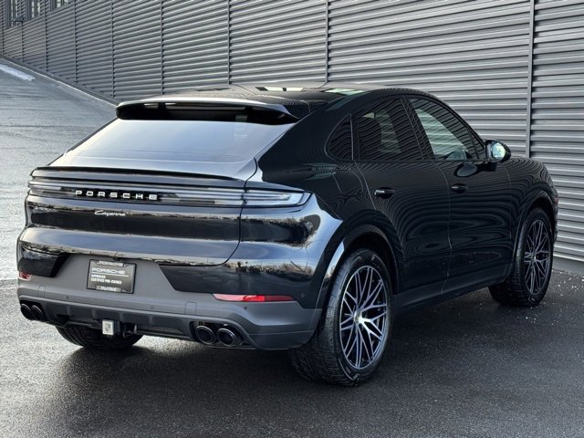 Certified 2025 Porsche Cayenne Coupe image 7