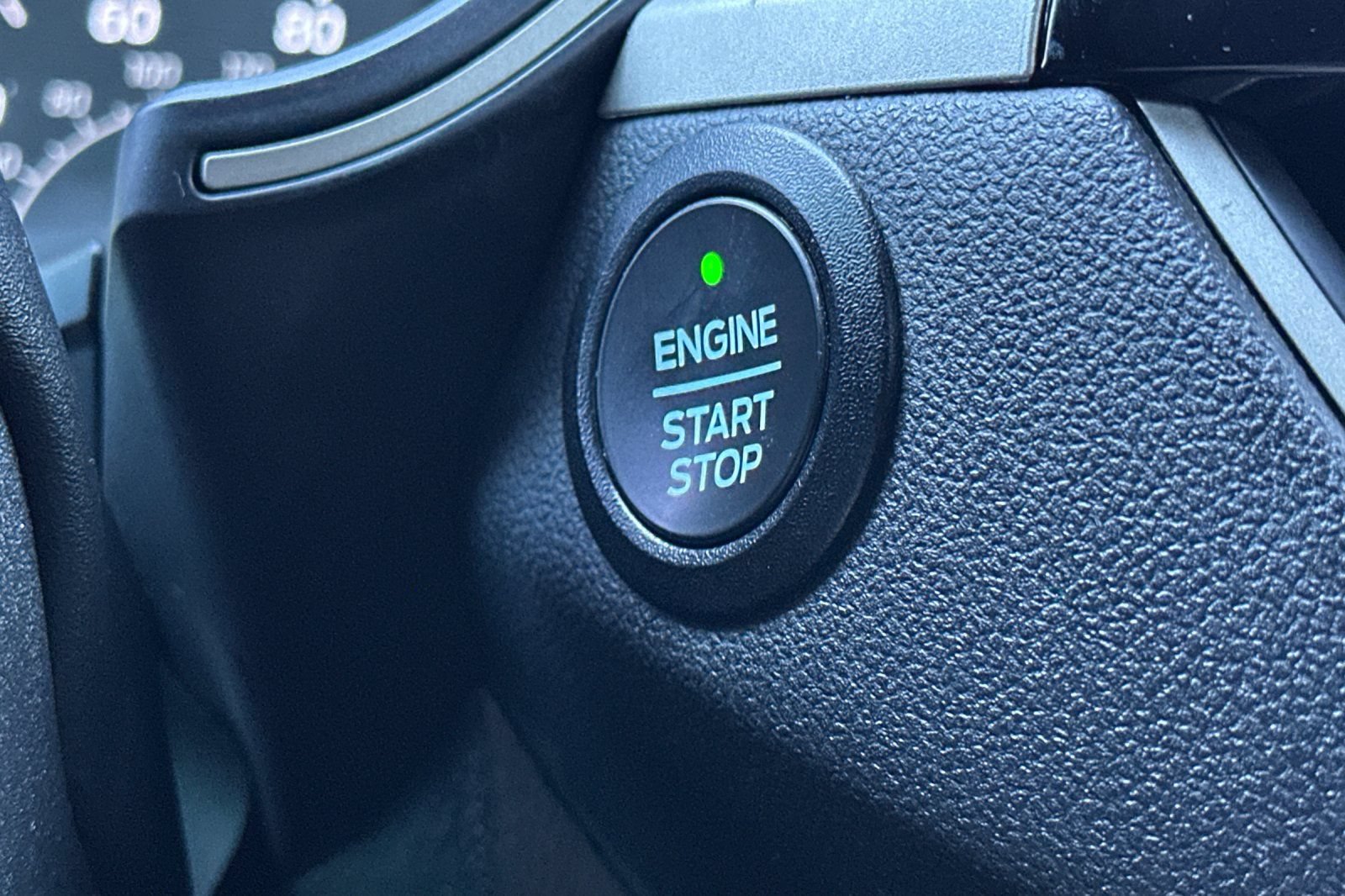 Used 2022 Ford Escape SE FWD image 21