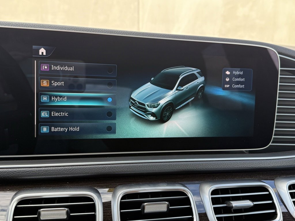 Used 2025 Mercedes-Benz GLE 450e 4MATIC image 10