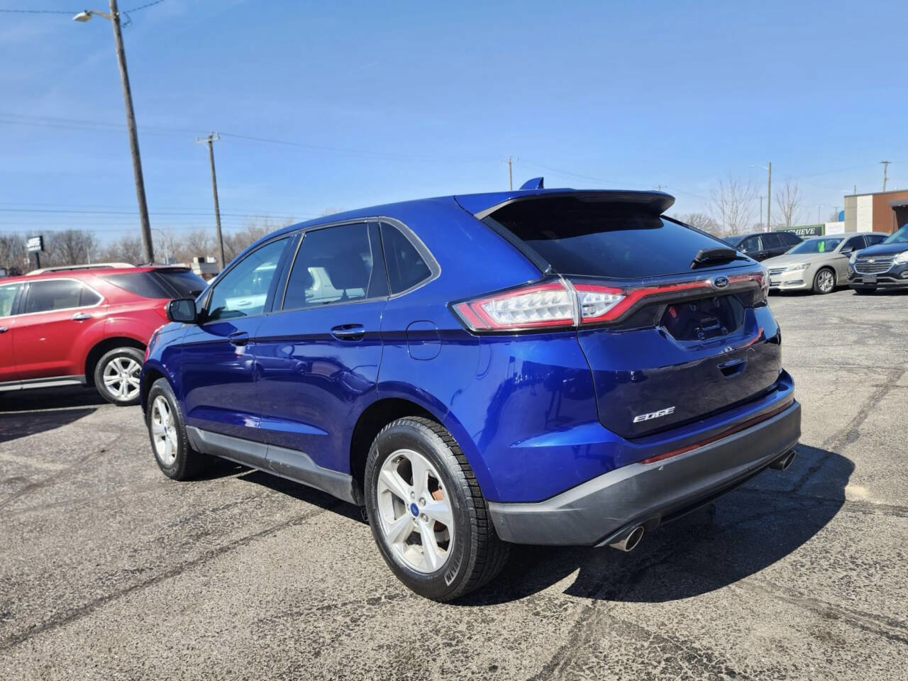 Used 2015 Ford Edge SE image 3