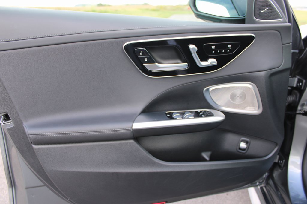 Used 2024 Mercedes-Benz C 300 4MATIC Sedan image 11