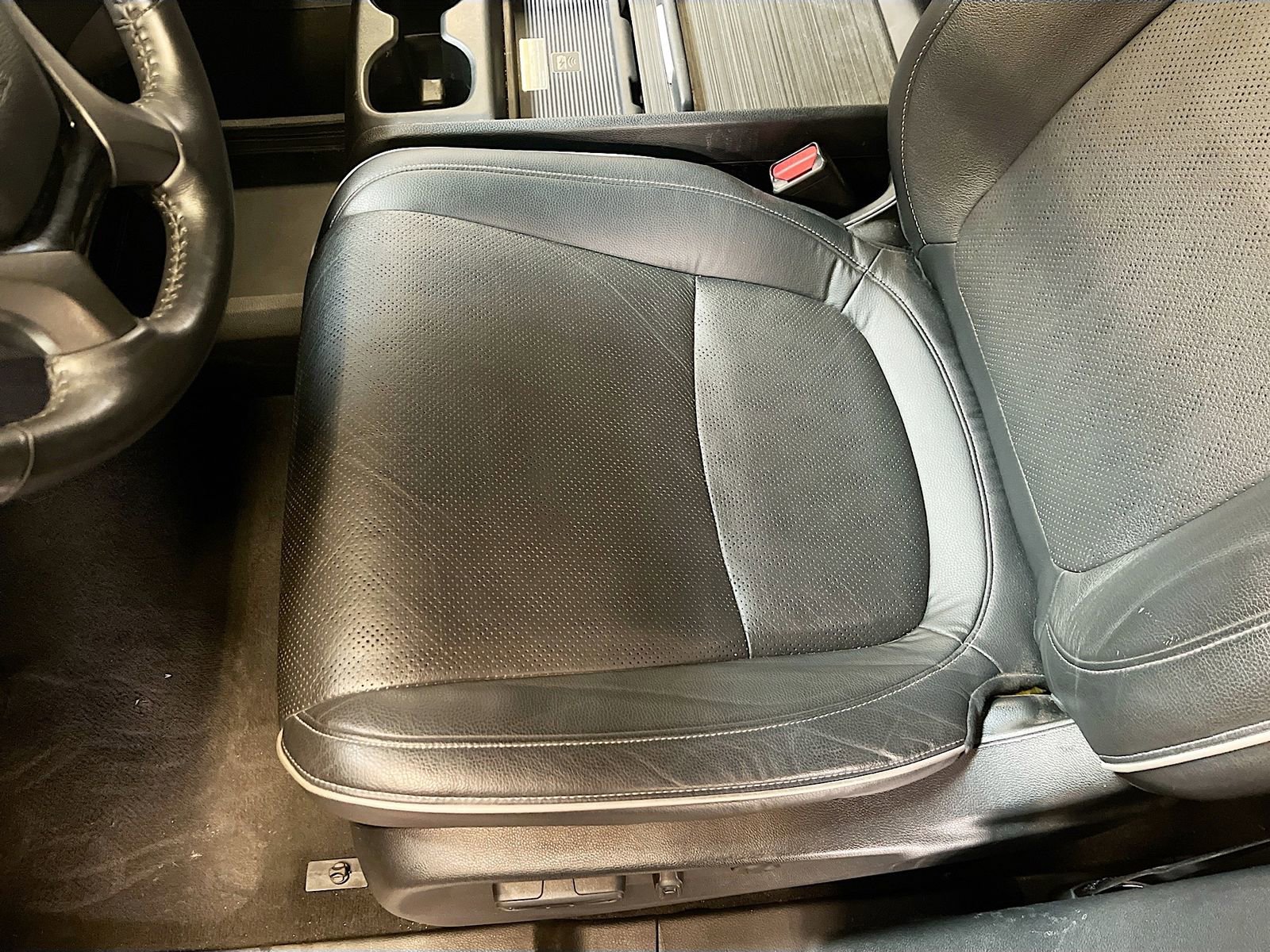 Used 2024 Honda Odyssey Elite image 19