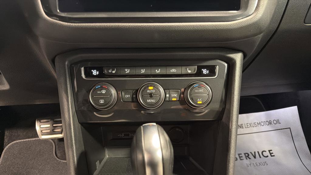 Used 2020 Volkswagen Tiguan SEL Premium R-Line image 25