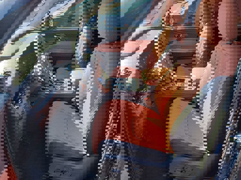 New 2026 Kia Carnival EX FWD image 22