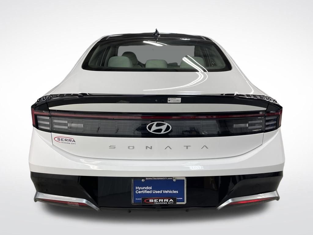 Certified 2024 Hyundai Sonata SEL w/ Convenience Package image 4