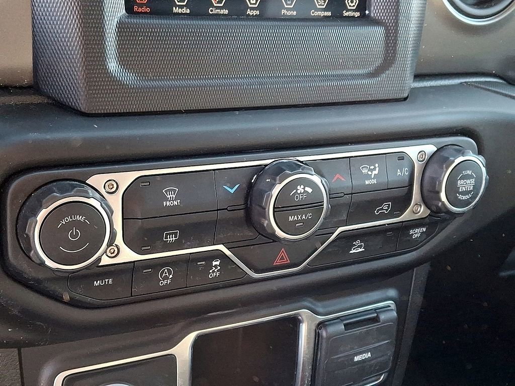 Used 2023 Jeep Wrangler Sport image 15