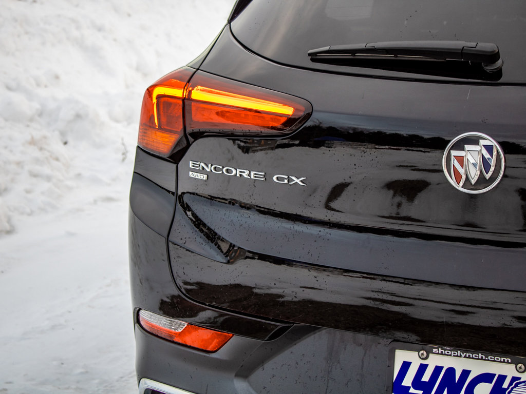 Used 2022 Buick Encore GX Essence w/ Experience Buick Package image 8