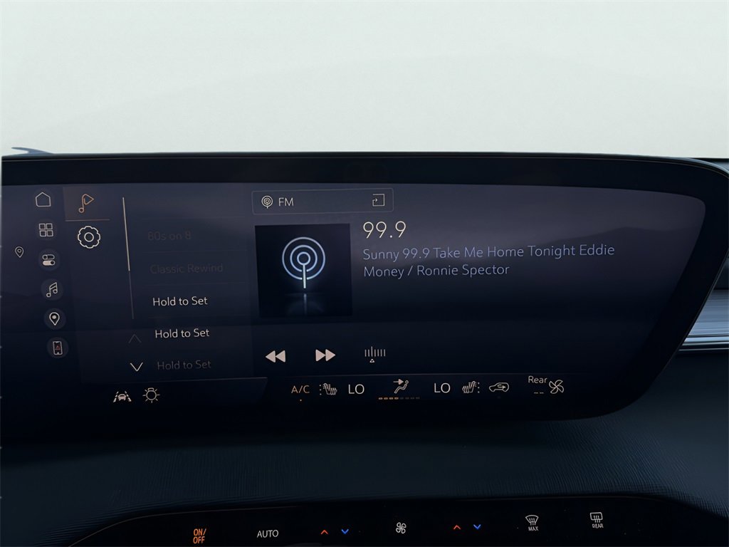 Used 2025 Buick Enclave Preferred image 11