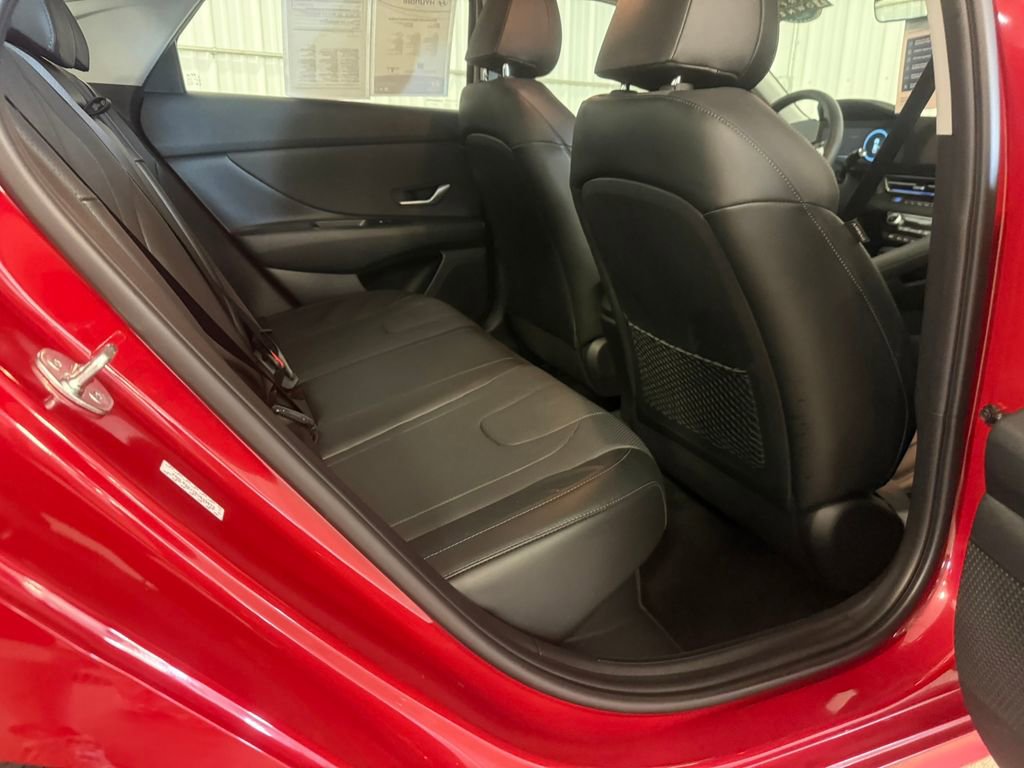 Certified 2023 Hyundai Elantra Limited w/ Cargo Package FWD image 27