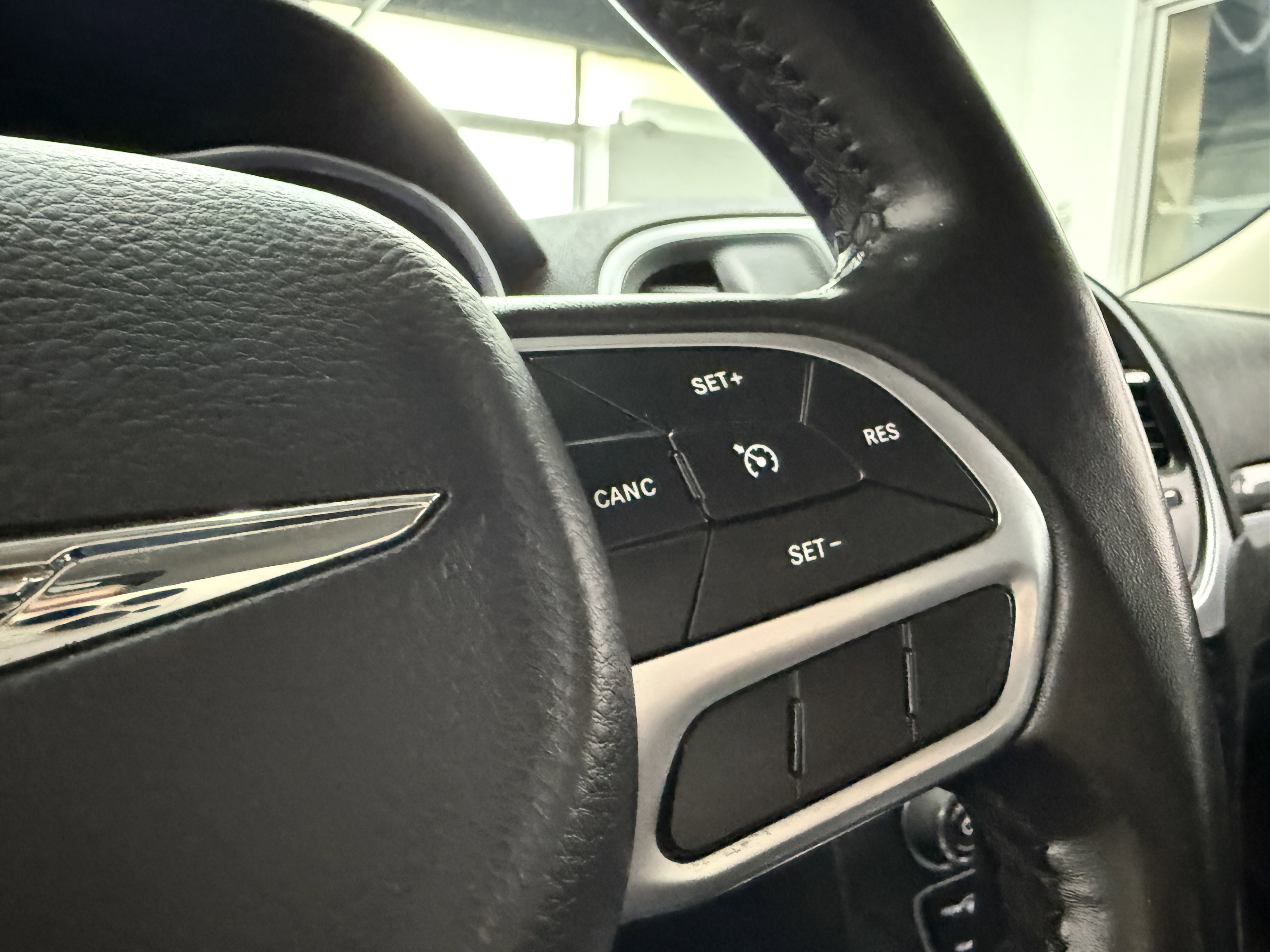 Used 2019 Chrysler 300 Touring L w/ Quick Order Package 22F image 15