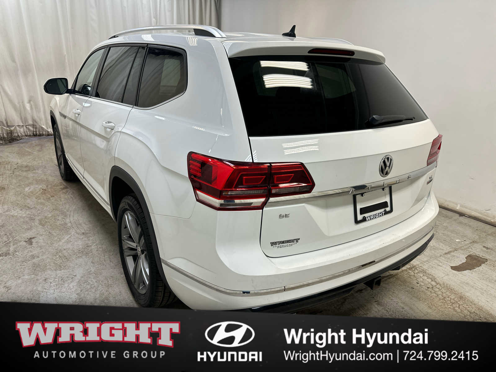 Used 2019 Volkswagen Atlas SE w/ Panoramic Sunroof Package image 4
