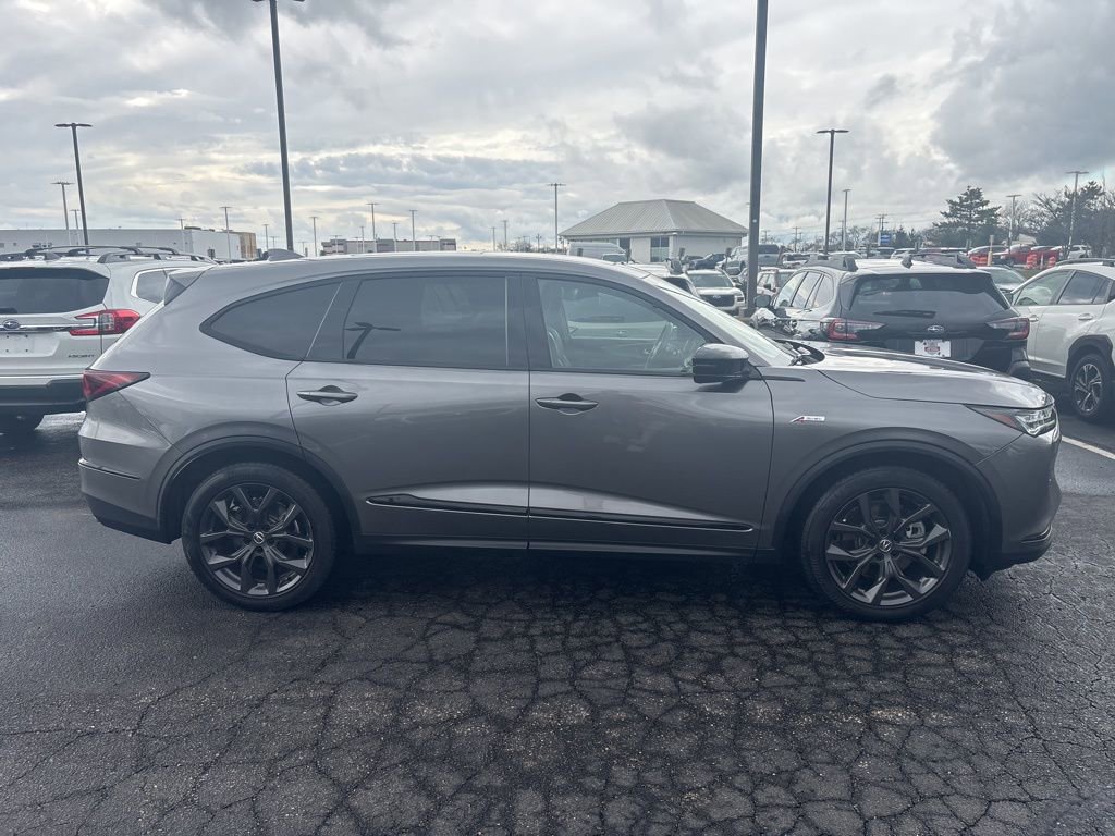Used 2022 Acura MDX A-Spec image 2