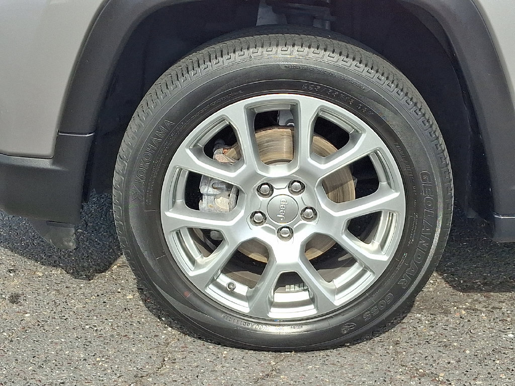 Used 2022 Jeep Compass Latitude AWD/4WD image 8