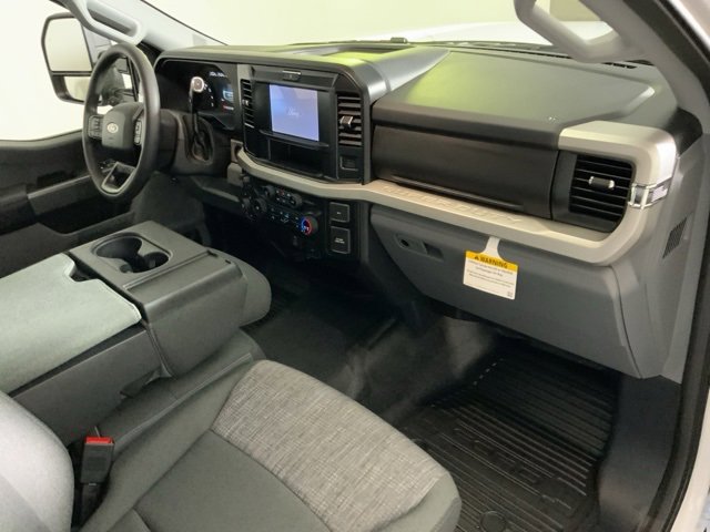 New 2025 Ford F350 XLT w/ 360-Degree Camera Package image 31