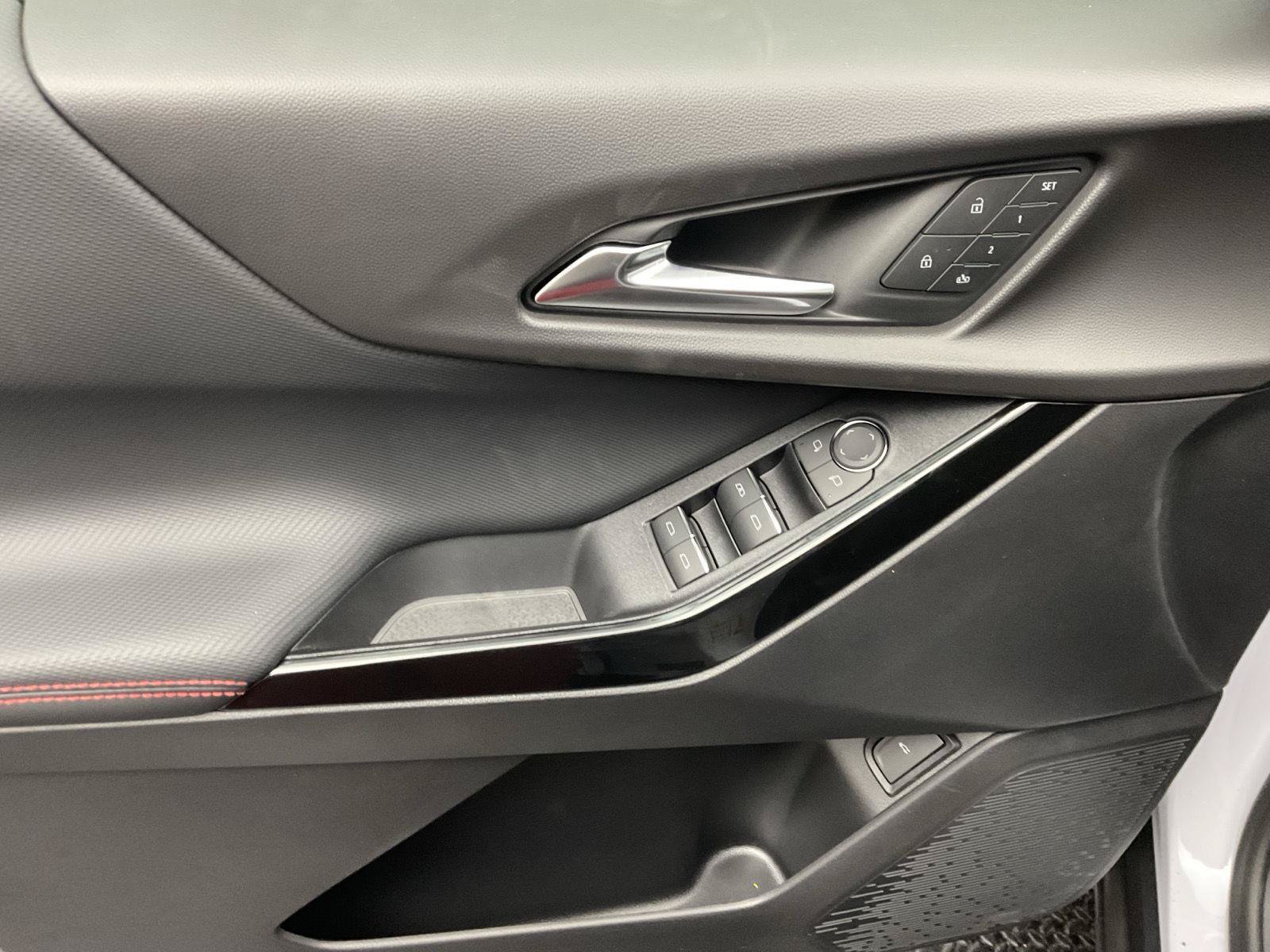 New 2027 Chevrolet Equinox RS w/ Safety and Technology Package FWD image 10