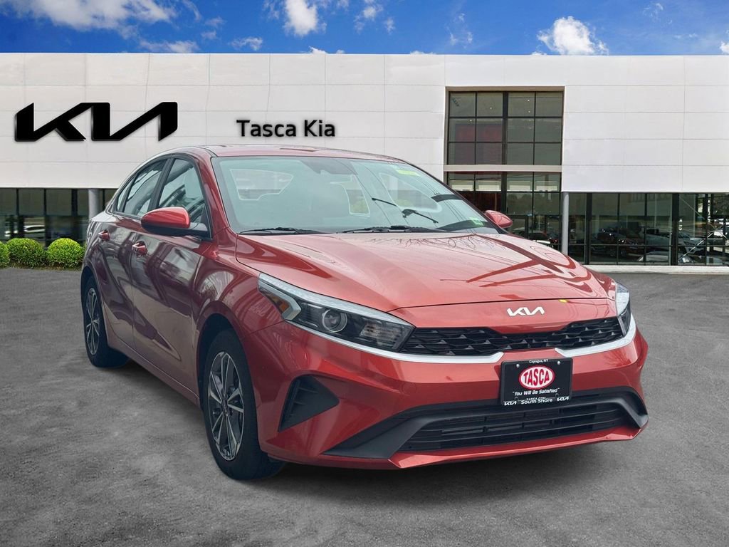 Used 2023 Kia Forte LXS FWD image 1