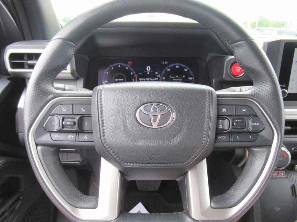 Used 2025 Toyota 4Runner TRD Off-Road AWD/4WD image 21
