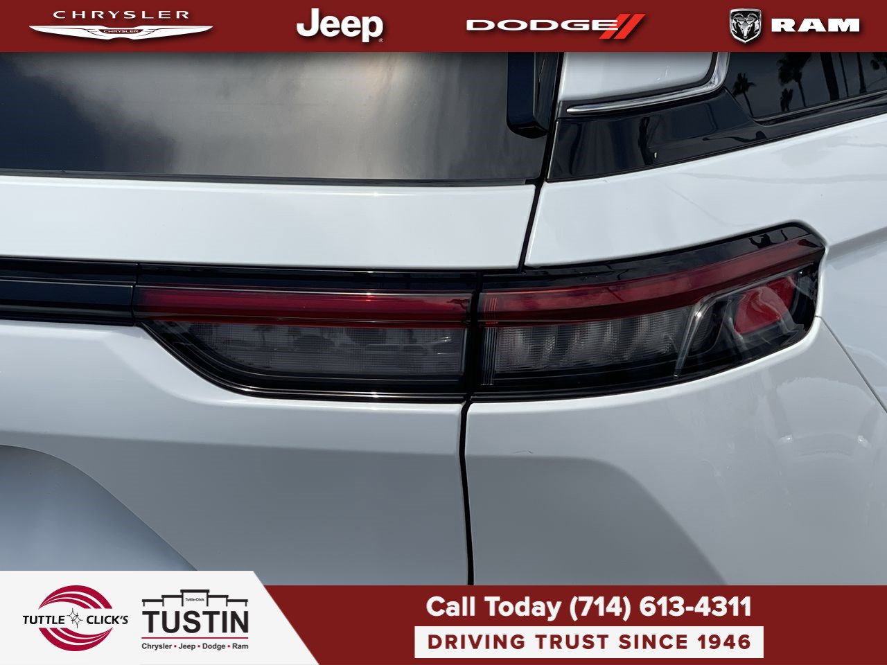 Used 2023 Jeep Grand Cherokee 4WD 4xe w/ Luxury Tech Group II image 9