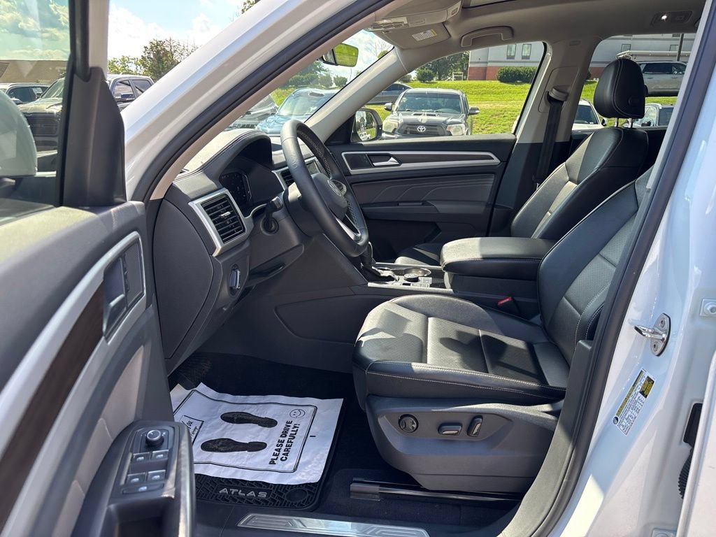 Used 2022 Volkswagen Atlas SE w/ Panoramic Sunroof Package AWD/4WD image 15