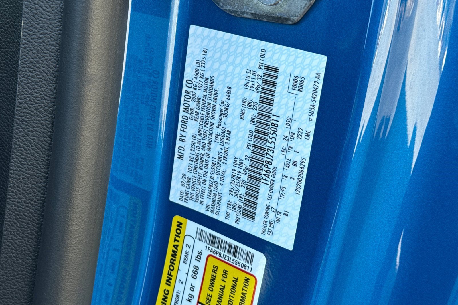 Used 2020 Ford Mustang Shelby GT350 w/ Technology Package image 28