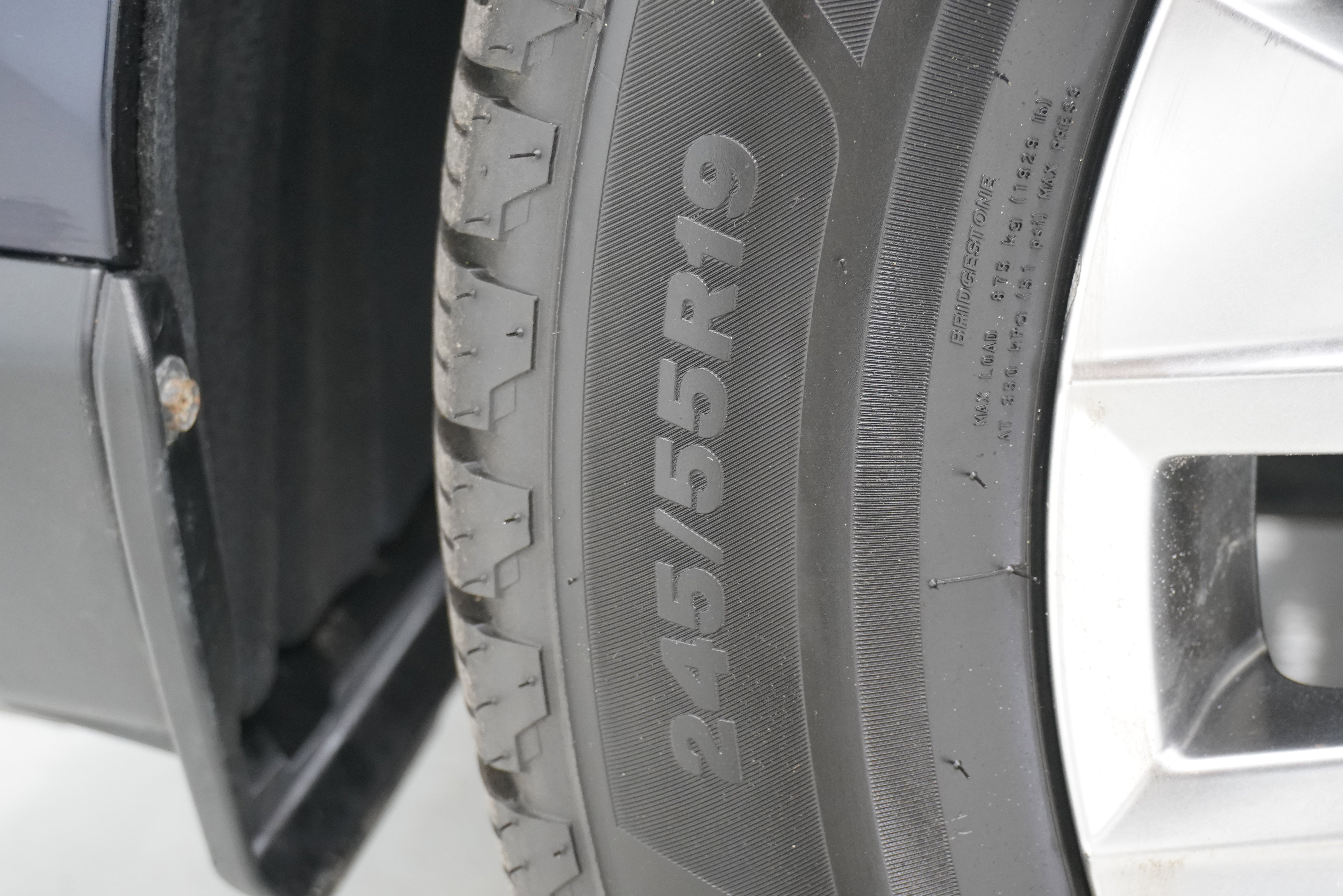 Used 2020 Toyota RAV4 XLE Premium image 30