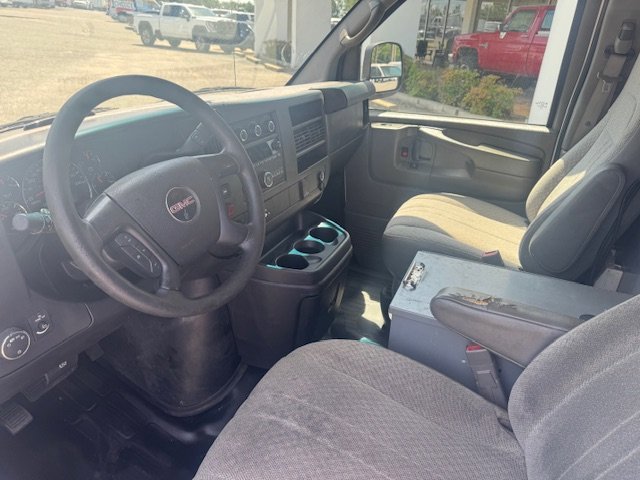 Used 2015 GMC Savana 2500 image 6