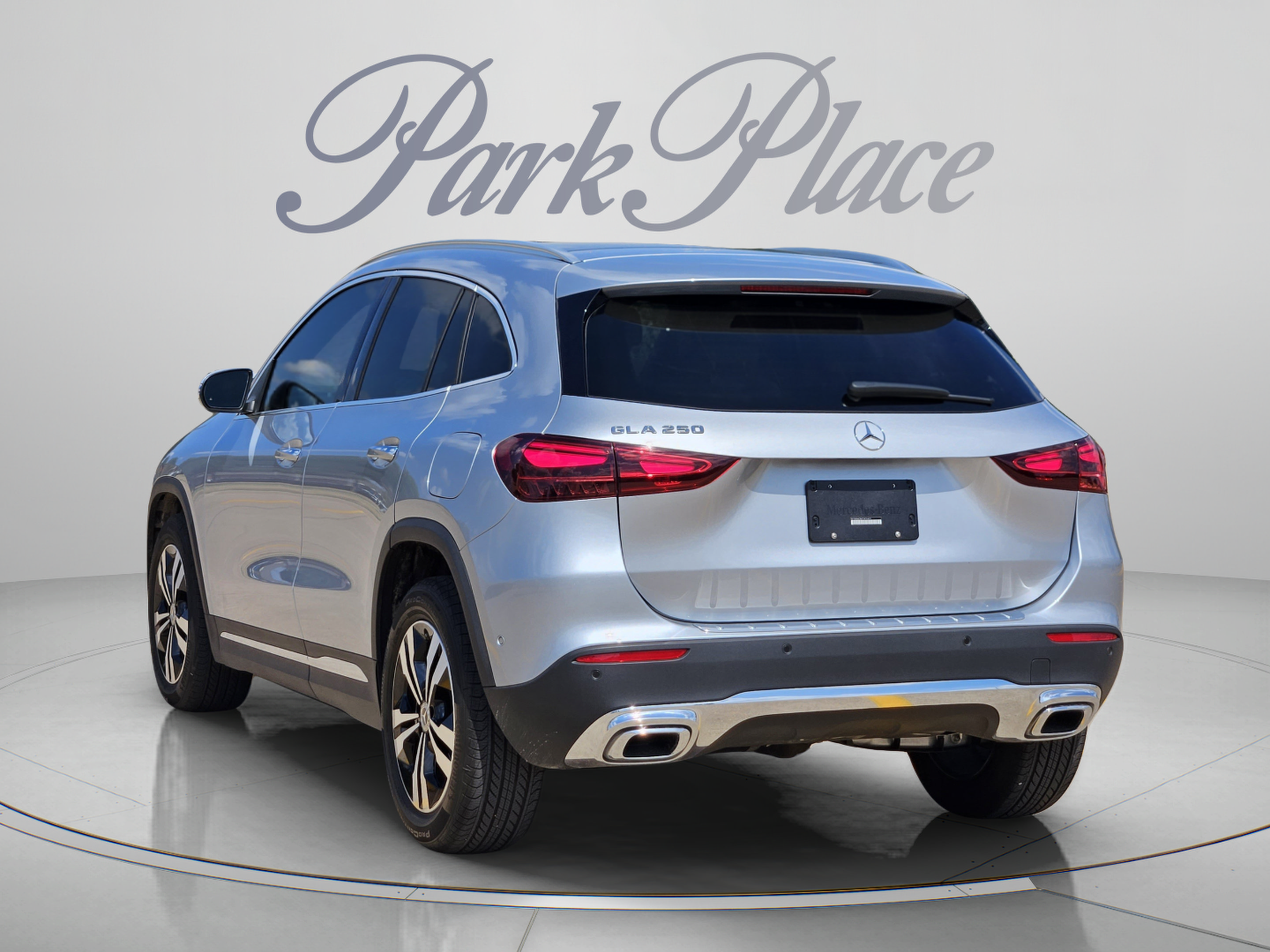 Certified 2026 Mercedes-Benz GLA 250 image 3